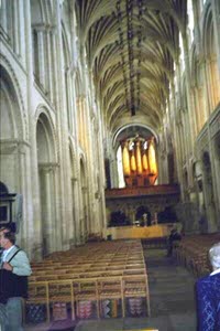 [Norwich Cathedral-inside view)