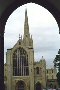 [Norwich Cathedral-outside view)