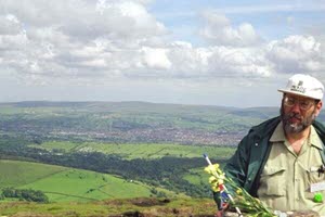 [Bill Samuel on Pendle Hill]